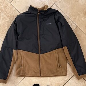 Columbia Men's Black and Tan Performance Jacket